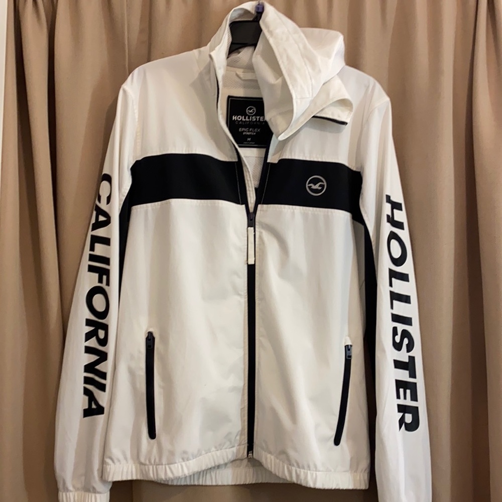 Hollister California Wind Breaker